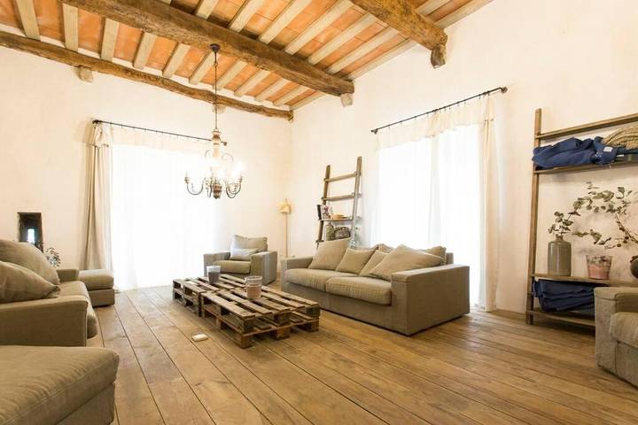 Location de vacances pour 25 personnes, avec jardin ainsi que terrasse et piscine à Palau-del-Vidre - 3