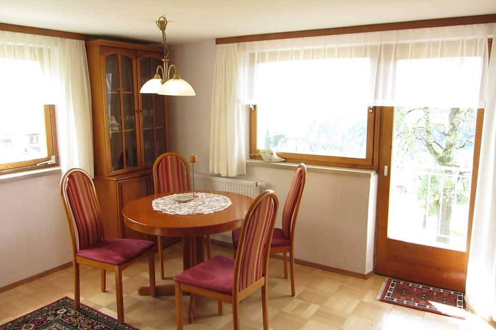 Ganze Wohnung, Ferienwohnung für 2-5 Personen - Haus Erna in Doren, Bodensee-Vorarlberg