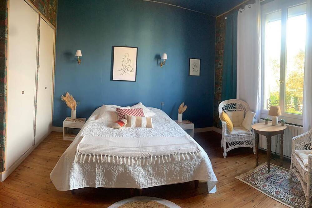 Vacation home between vineyards, estuary and ocean in Saint-André-de-Cubzac, Región de Blaye
