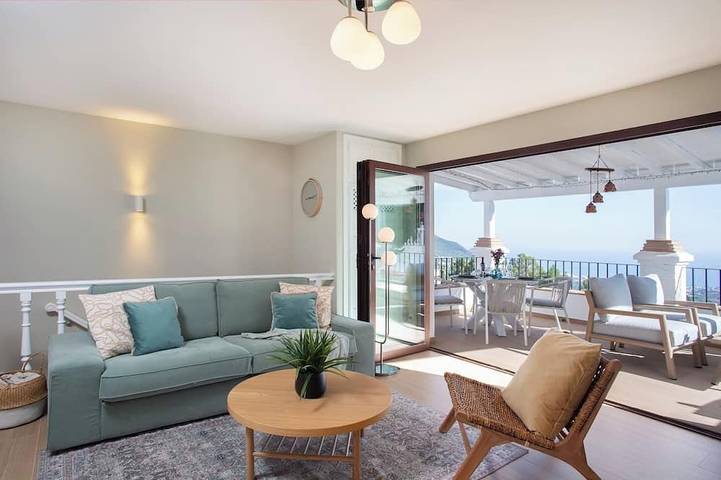 Apartment for 4 people, with terrace and pool in Mijas Pueblo