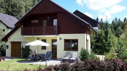Ferienhaus für 10 Personen, mit Garten und Terrasse, mit Haustier in Lipno