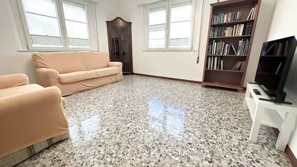 Vakantieappartement voor 5 Personen in Rimini, Adriatische kust Emilia-Romagna, Afbeelding 1