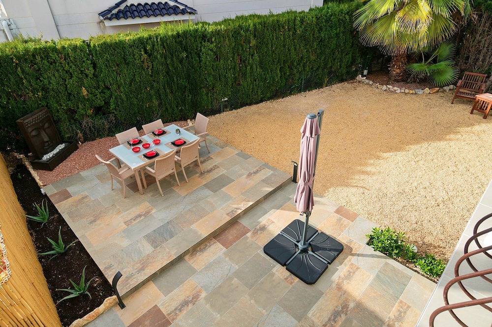 Entire apartment, Ashanti Zen Garden Deluxe (Altea Region) in Bello Horizonte (Alicante), Costa Blanca