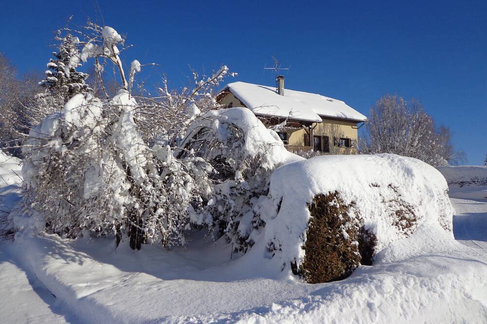 Calma en las montañas para vacaciones familiares in Longchaumois, Parc naturel régional du Haut-Jura