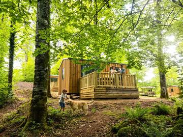 Camping pour 4 Personnes dans Saint-Gérons, Région d'Aurillac, Photo 2