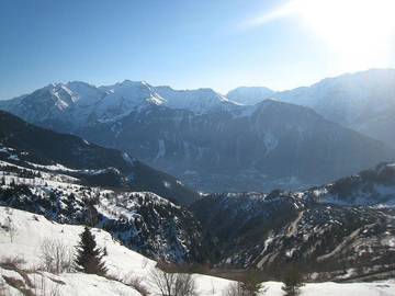 Gîte pour 5 personnes, avec balcon à Huez
