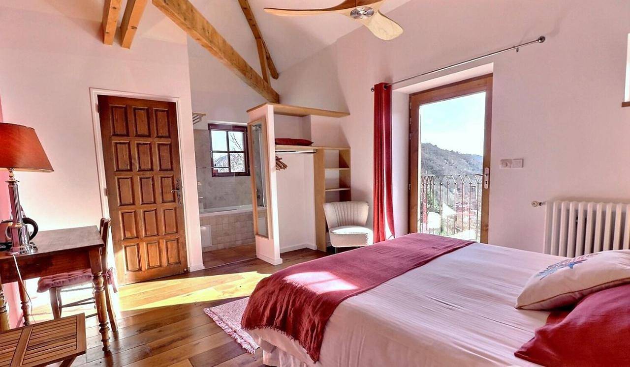 Là-Haut "Maison d'hôtes" in Antraigues-sur-Volane, Parc naturel régional des Monts d'Ardèche