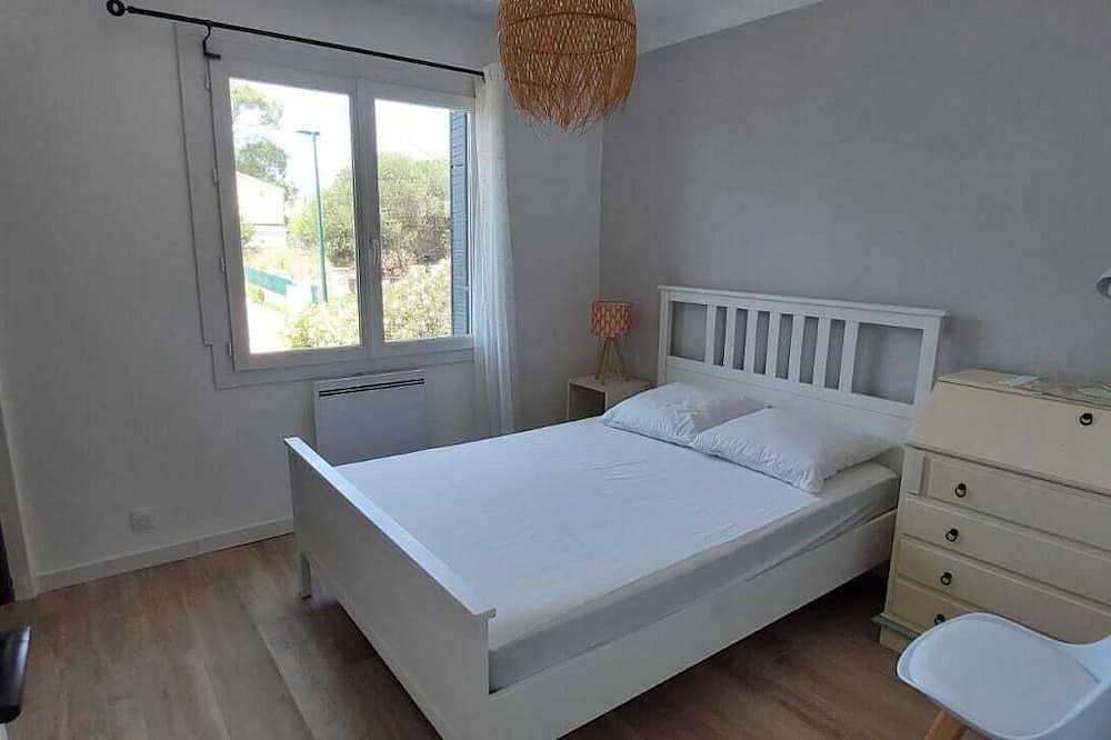 Entire apartment, Villa top near beach in La Garde, Mediterranean Coast (France)