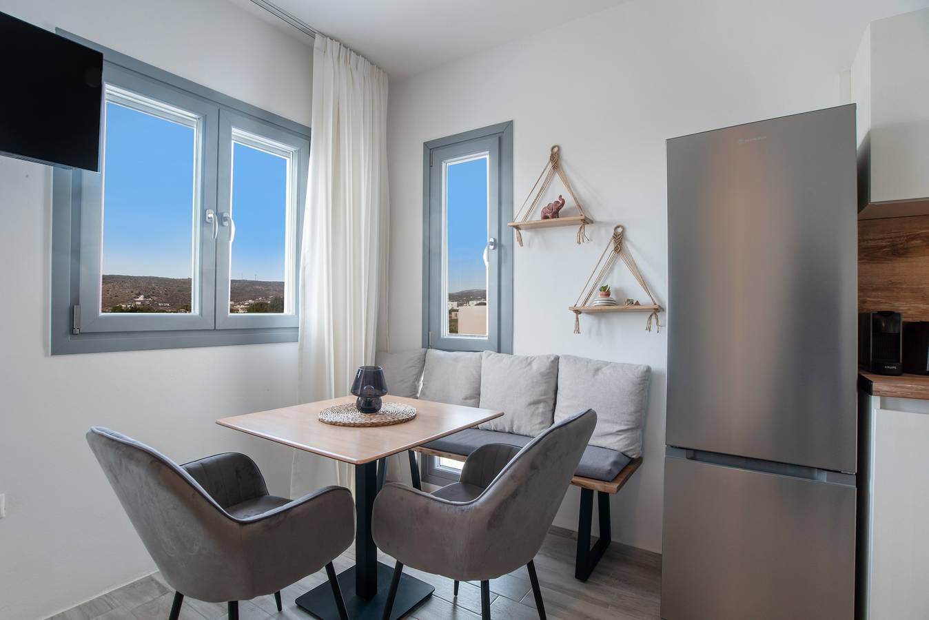 Appartement entier, Appartement 'Luxury Sea View à Kastraki' avec vue mer, Wi-Fi et climatisation in Kastraki (Naxos), Cyclades