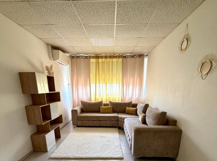 Location de vacances pour 5 personnes, avec Jacuzzi ainsi que Jardin et Piscine à Manduel - 4