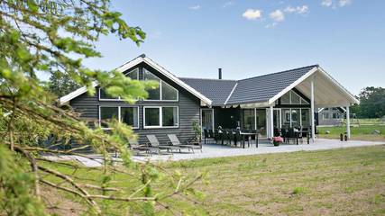 Ferienhaus für 18 Personen, mit Sauna in Olpenitz