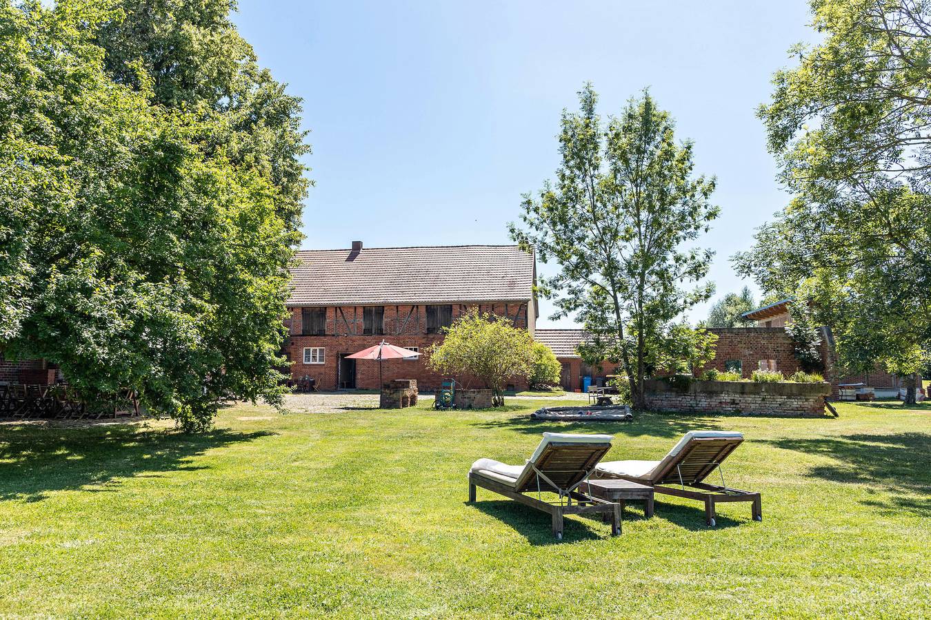 Ganze Wohnung, Ferienwohnung 'Der Flusshof, Scheunenwohnung' mit gemeinsamer Terrasse, gemeinsamem Garten und Wi-Fi in Werben (Elbe), Westhavelland