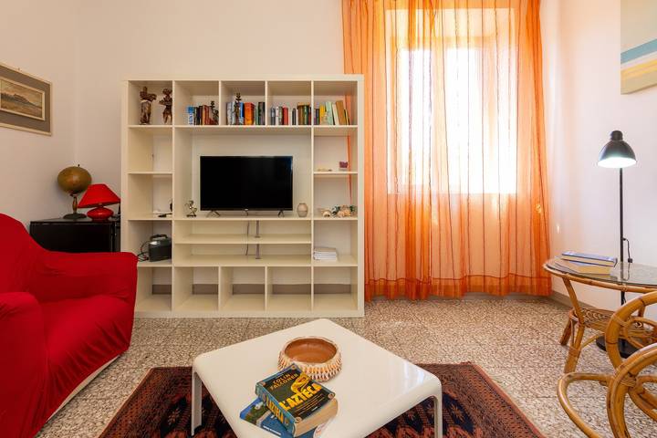 Entire apartment, Apartment 'Appartamento Vista Mare' with Sea View, Wi-Fi and Air Conditioning in Spiaggia di Rimigliano (San Vincenzo), San Vincenzo