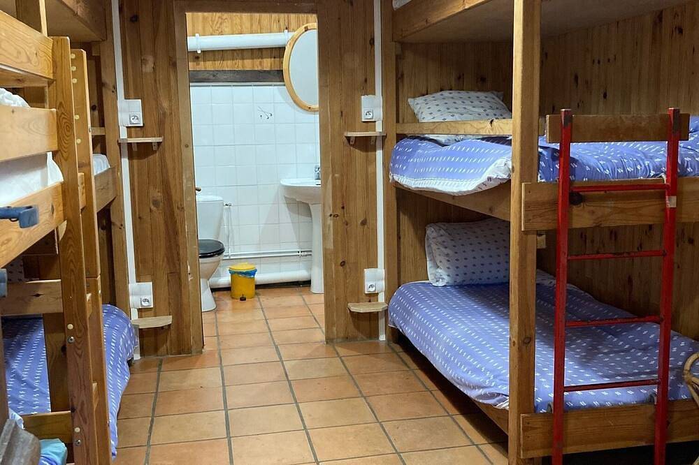 Authentique vaste  ferme landaise de 1850 au coeur de la forêt sans voisins 30 p in Luxey, Landes