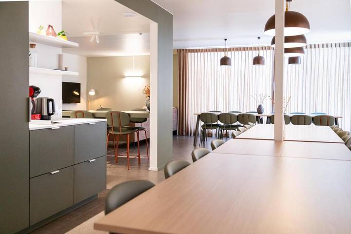 Location de vacances pour 36 personnes, avec jardin ainsi que vue et terrasse à Wetteren