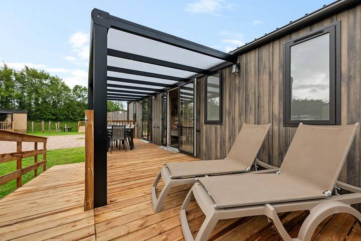 Camping für 6 Personen, mit Balkon/Terrasse und Terrasse sowie Seeblick in Südholland - 4