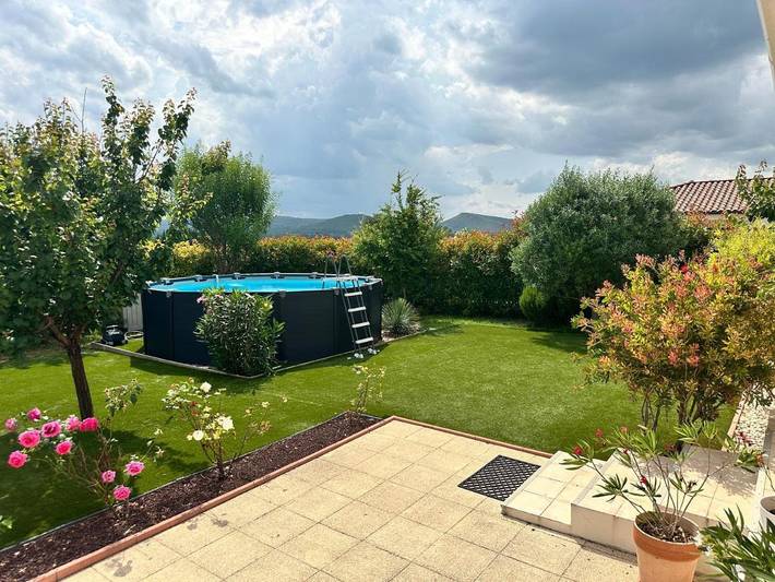 Location de vacances pour 6 personnes, avec vue ainsi que jardin et piscine à Saint-Gervais - 2