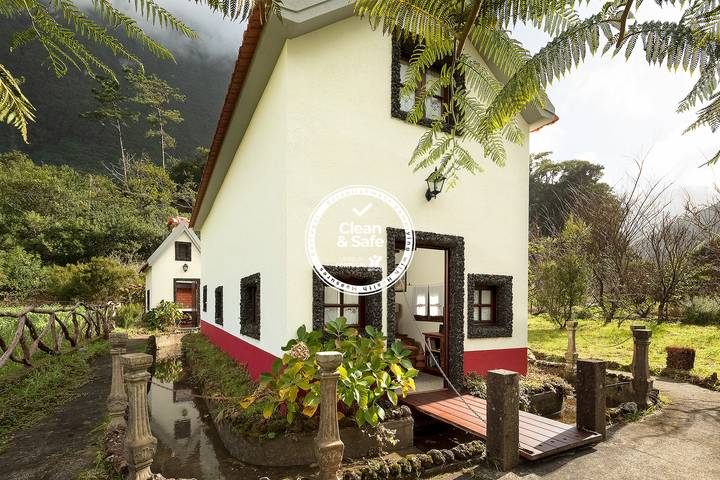Finca für 4 Personen, mit Balkon und Terrasse sowie Garten auf Madeira