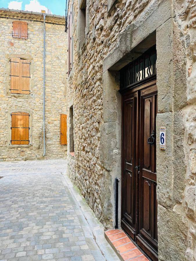 Location de vacances pour 2 personnes, avec vue et balcon à Mailhac - 4