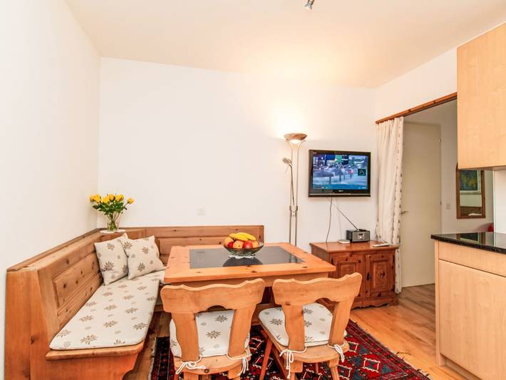 Ferienwohnung für 2 Personen, mit Garten und Terrasse in Pontresina - 4