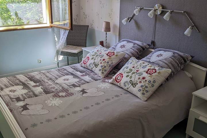 Gîte pour 2 personnes, avec balcon et jardin à Couze-et-Saint-Front - 2