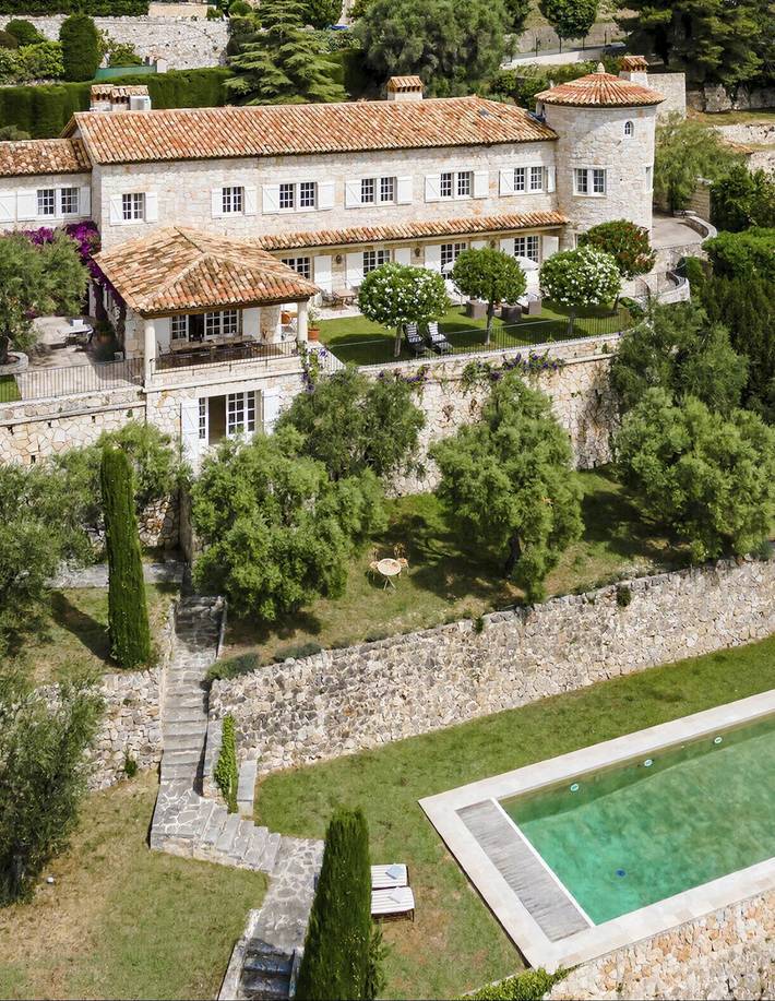 Bastide Blanche in Vence (Alpes Marítimos), Costa mediterránea (Francia)