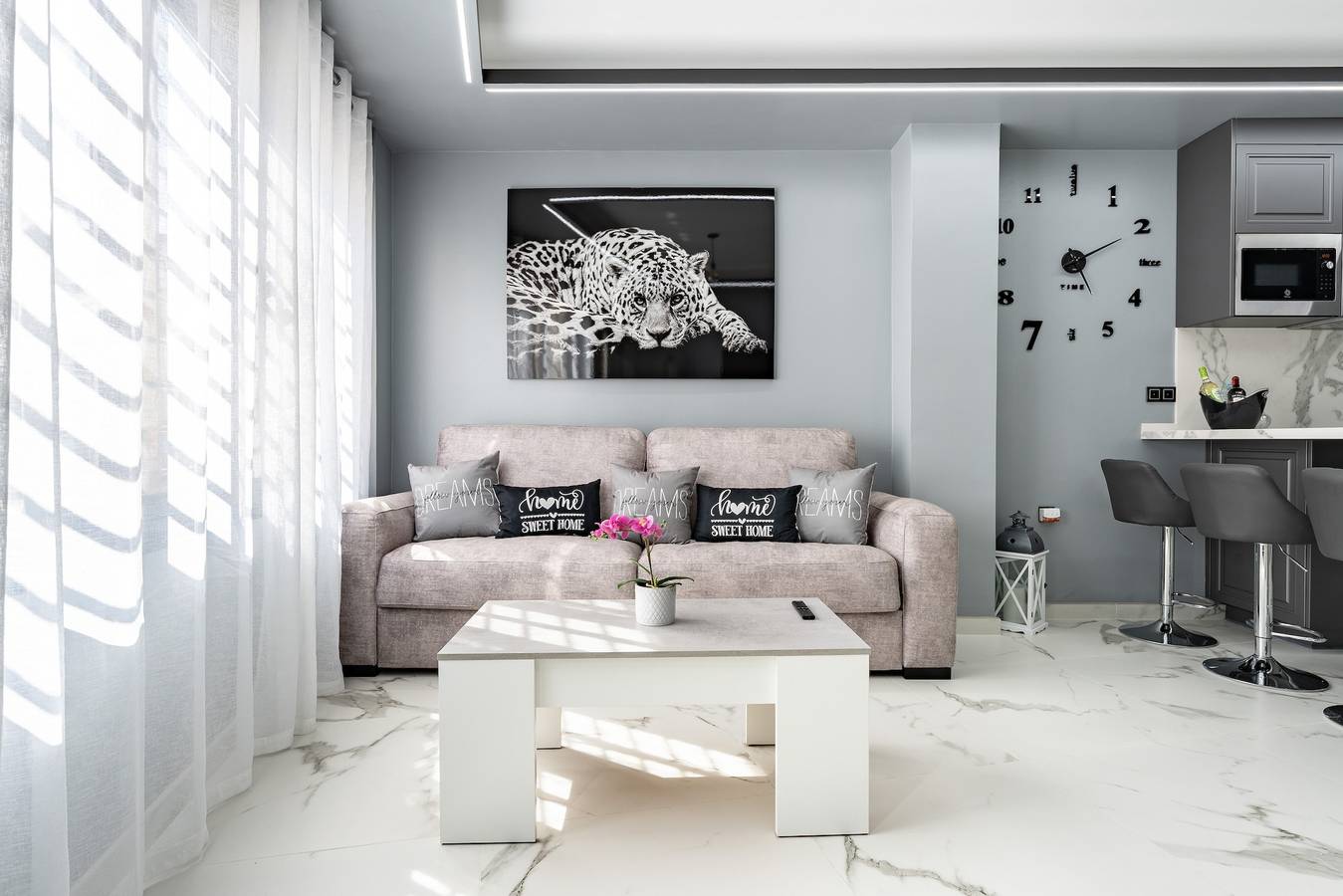 Entire apartment, Apartment 'Ensueños8' with Wi-Fi and Air Conditioning in Playa del Castillo (Fuengirola), Fuengirola