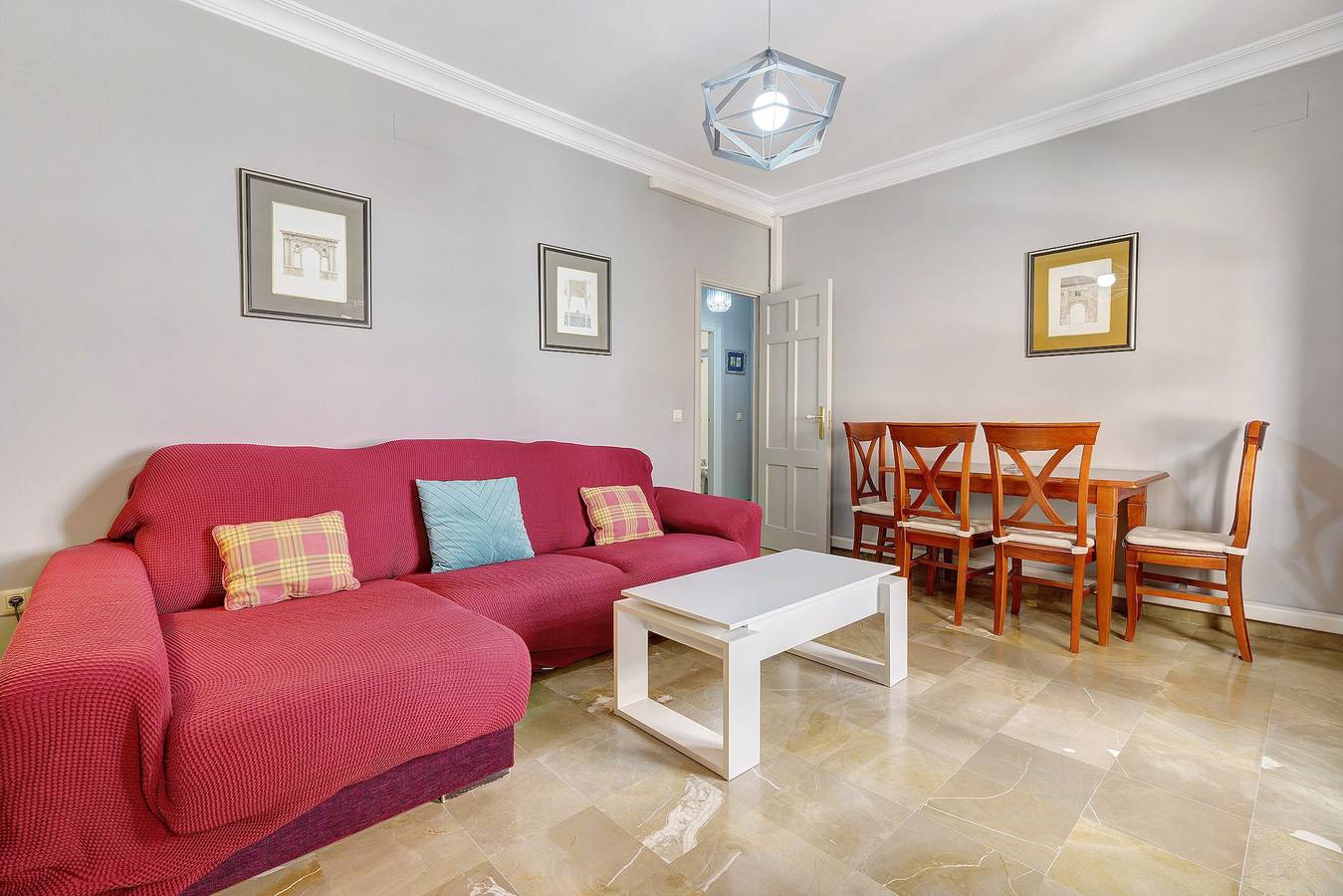 Apartamento entero, San Jeronimo Suit. Free parking in Centro-Sagrario, Granada
