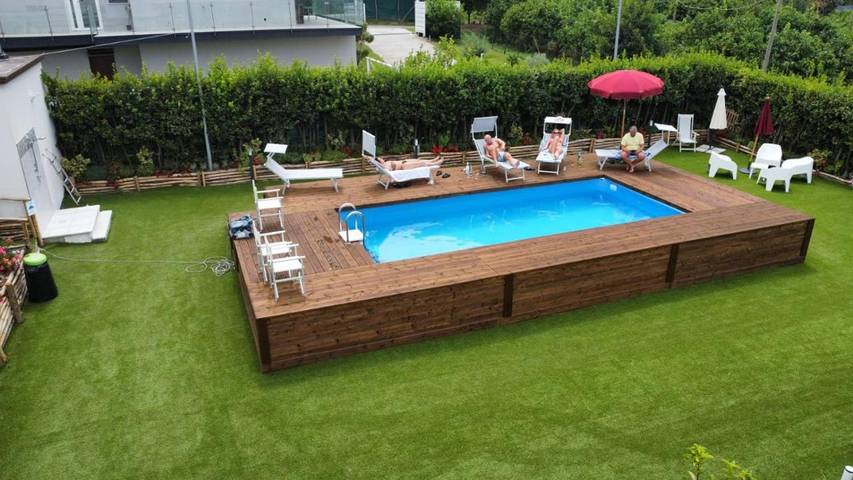 Appartement de vacances pour 5 personnes, avec piscine ainsi que vue et jardin, animaux acceptés