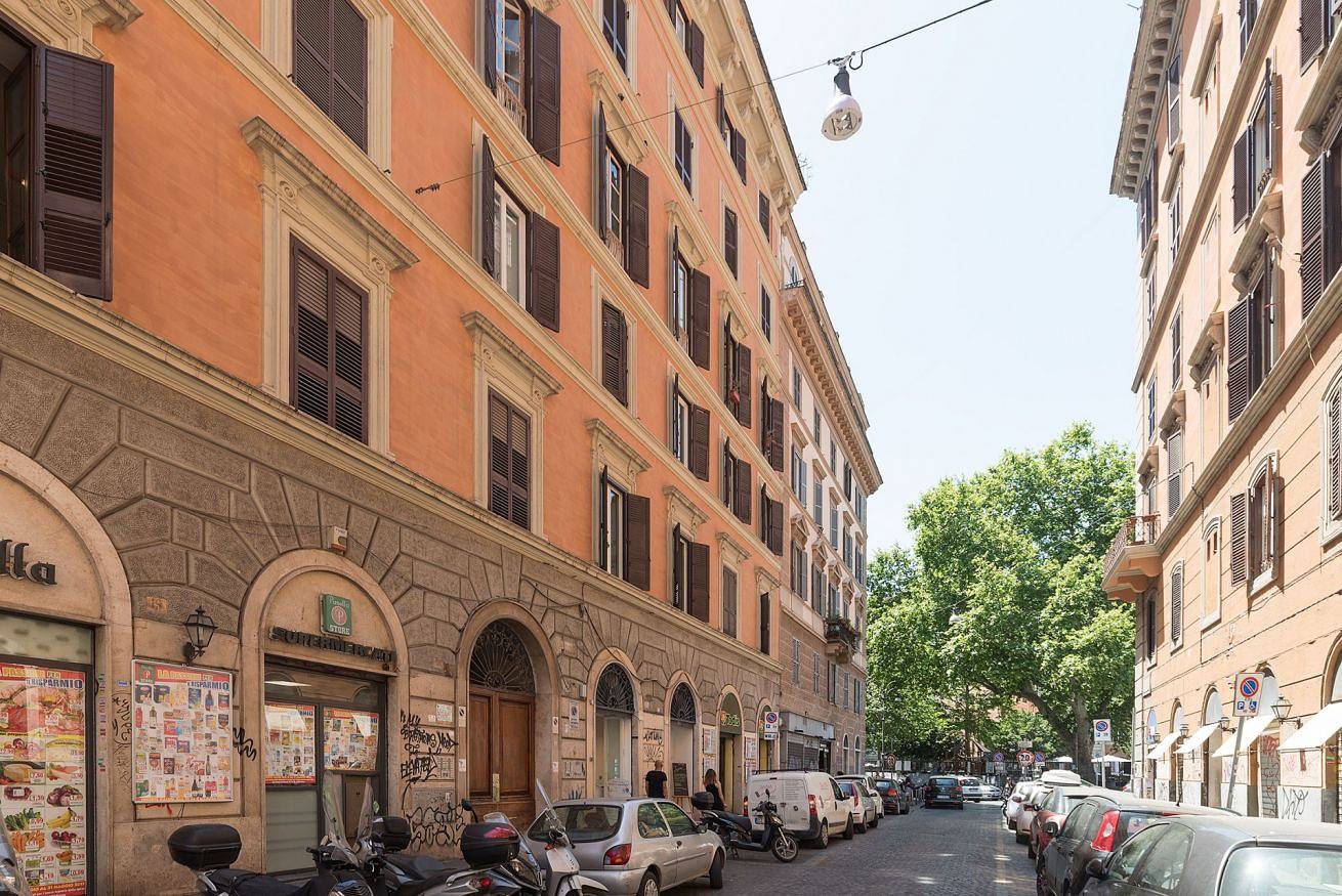 Entire apartment, New! Wonderful Loft x4 Trastevere in Trastevere, Rome