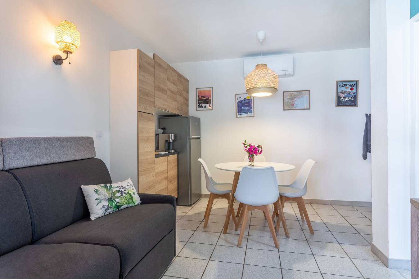 Appartement entier, Appartement 'Meu Descan' avec piscine partagée, terrasse privée et climatisation in Côte Vermeille, Cerbère