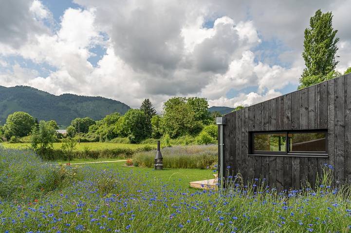 Chalet pour 2 personnes, avec Jacuzzi ainsi que Terrasse et Jardin