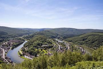 Gîte pour 6 personnes, avec vue à Monthermé