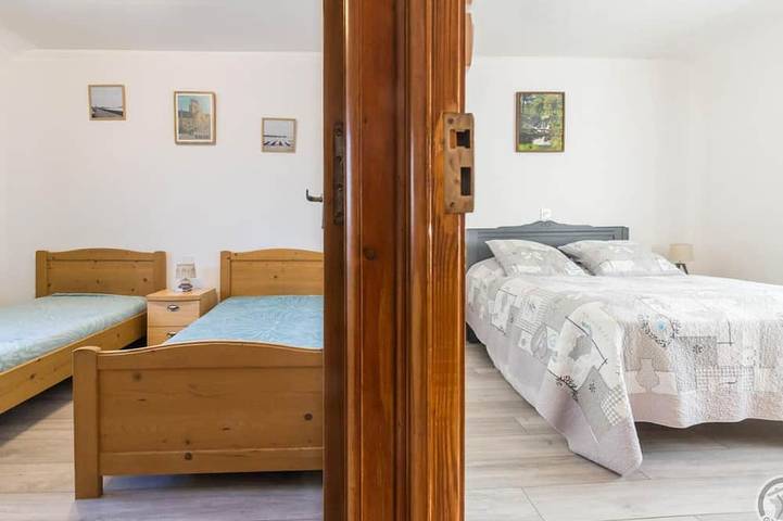 Gîte pour 4 personnes, avec jardin à Valcanville - 4