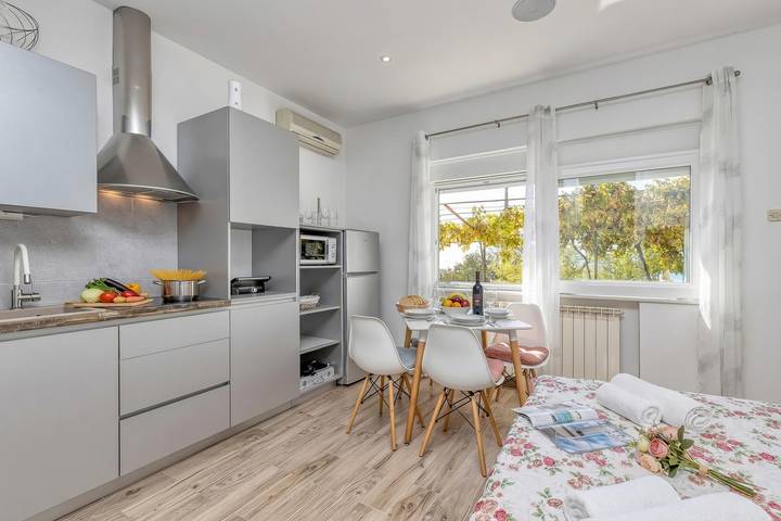 Ganze Wohnung, Pool And Garden Apartment Happy Sound in Rijeka, Primorje-Gorski Kotar