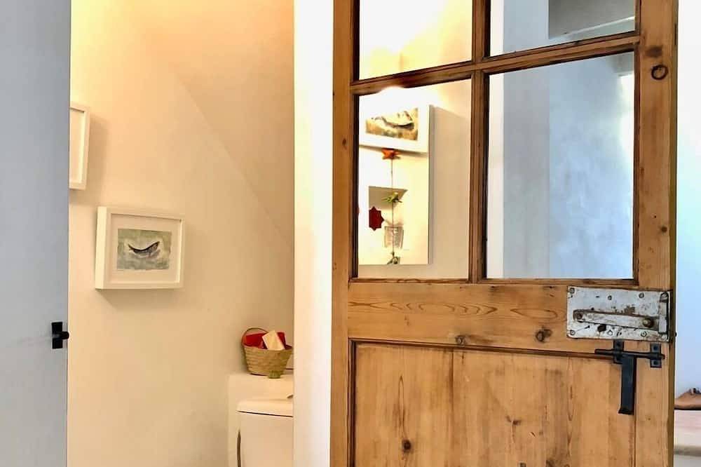 Dorfhaus Mit Charme Mit Schwimmbad in Genova, Palma