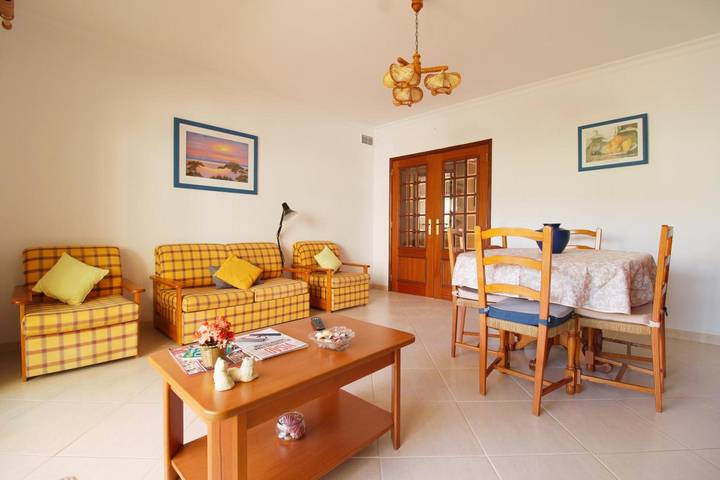 Appartement entier, Appartement « The Shell House » avec balcon, Wi-Fi et climatisation in Manta Rota, Vila Nova de Cacela