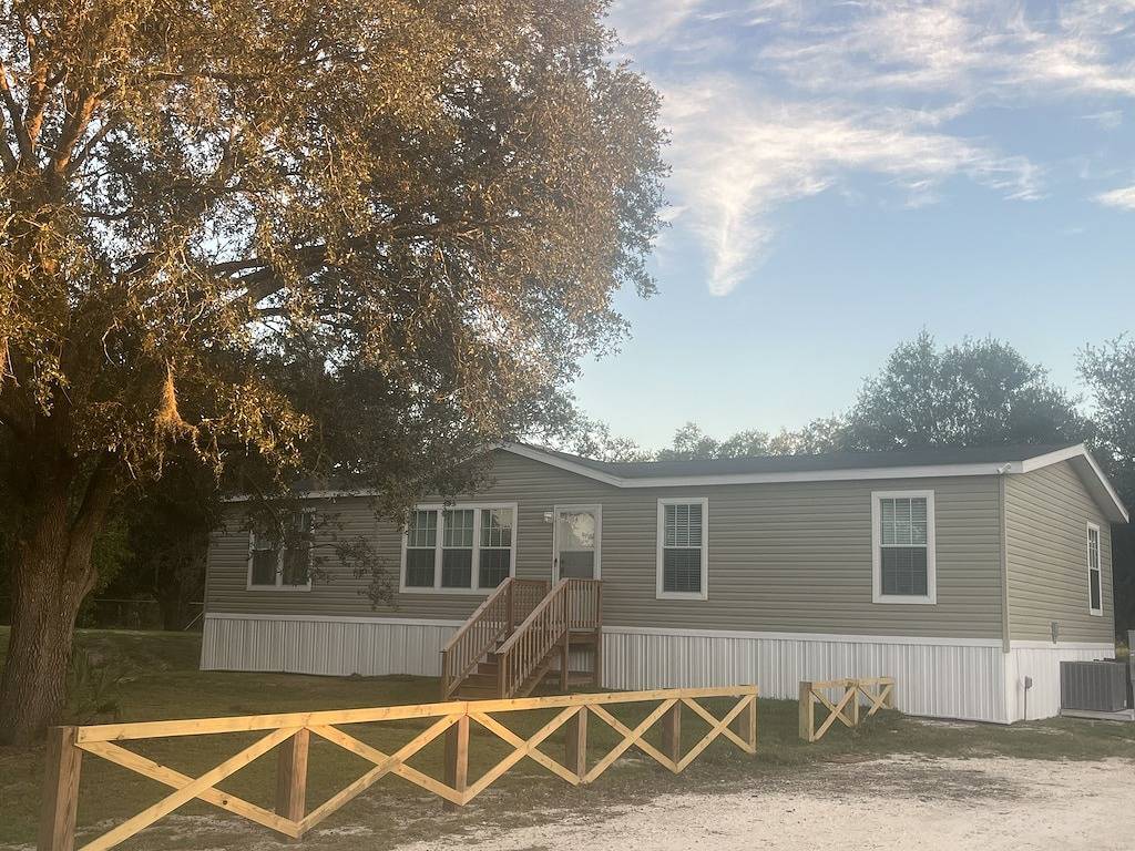 The Perfect Get away from the City Stress!! in Hendry County