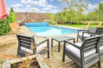 Location de vacances pour 14 personnes dans Saint-Pierre-en-Auge