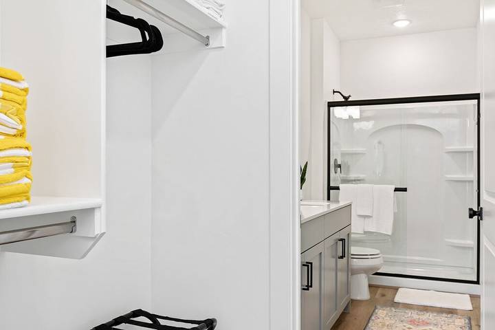 Vacation rental for 16 people, with balcony and pool as well as hot tub in St. George (UT)