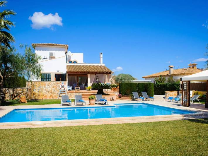 Finca mit Pool für 8 Personen, mit Garten und Pool sowie Terrasse in Portocolom