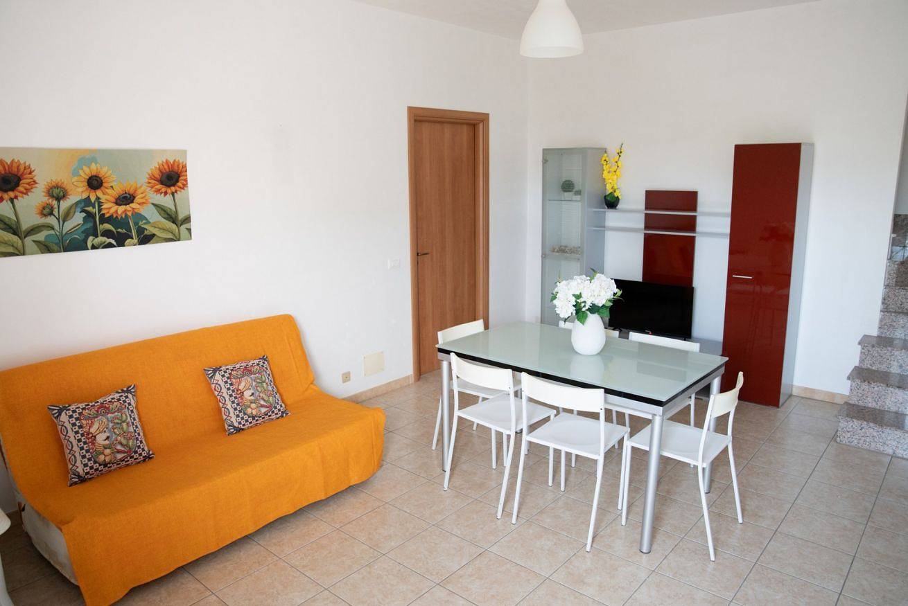 Ganze Wohnung, Ferienwohnung für 5 Personen mit Balkon/Terrasse in Santa Maria del Focallo, Ispica