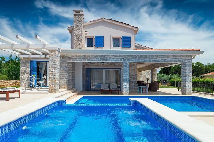 Schönes Haus in Porec mit Sauna in Tar (Kroatien), Tar-Vabriga