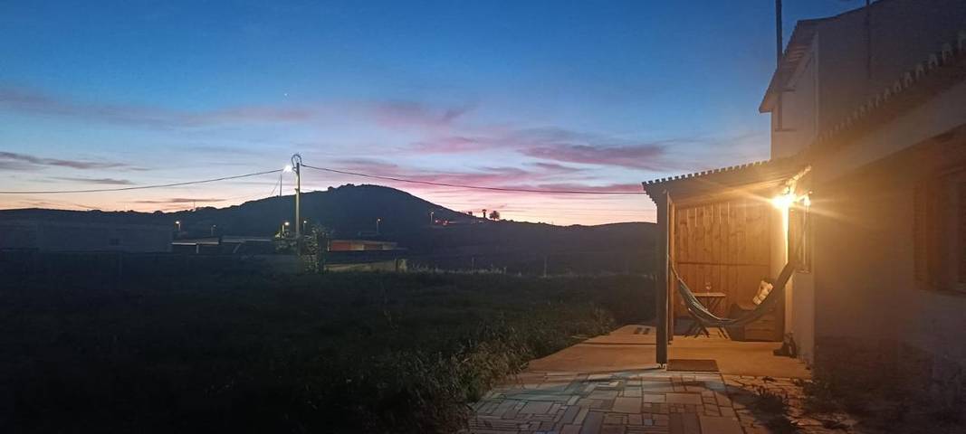 Casa de férias para 3 pessoas, com Terraço e Jardim e ainda Vista em Raposeira