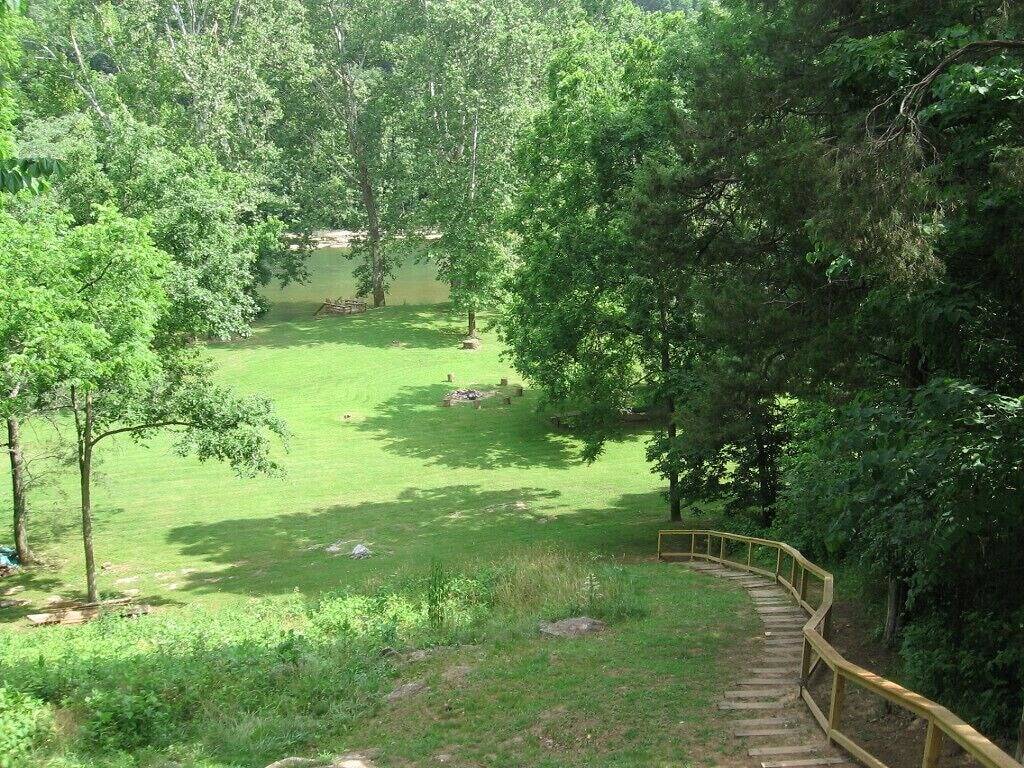 Flussufer, tierfreundlich! Blockhaus mit 2 Schlafzimmern und Dachboden! in Page County