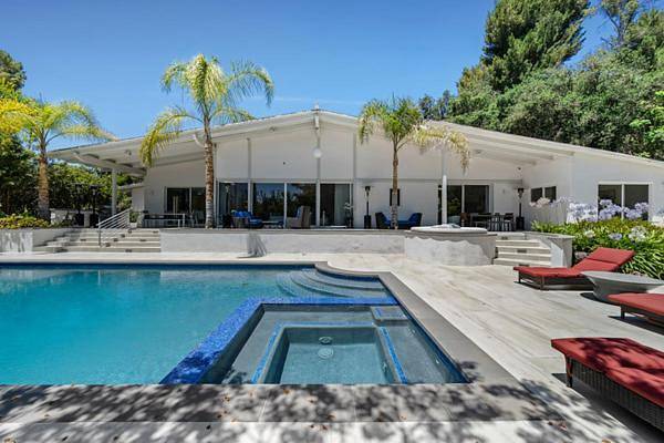 Villa pour 4 personnes, avec terrasse ainsi que jacuzzi et piscine à Beverly Hills - 2