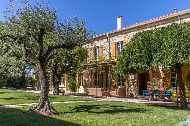 Villa pour 14 personnes, avec Terrasse et Jardin ainsi que Piscine et Vue
