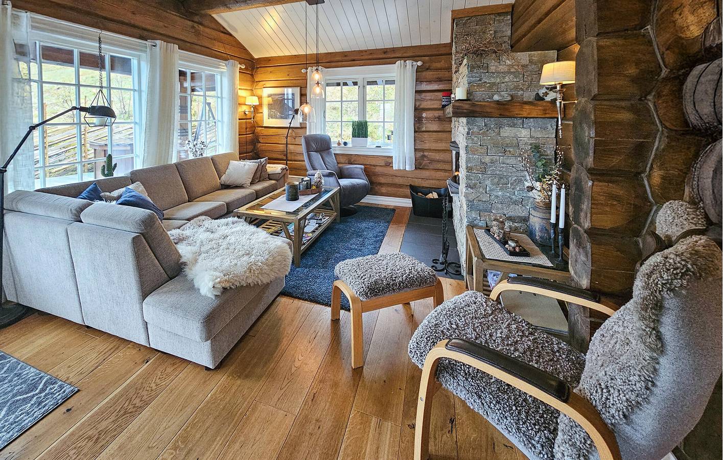 Feriehus for 9 personer med terrasse in Vinje 
