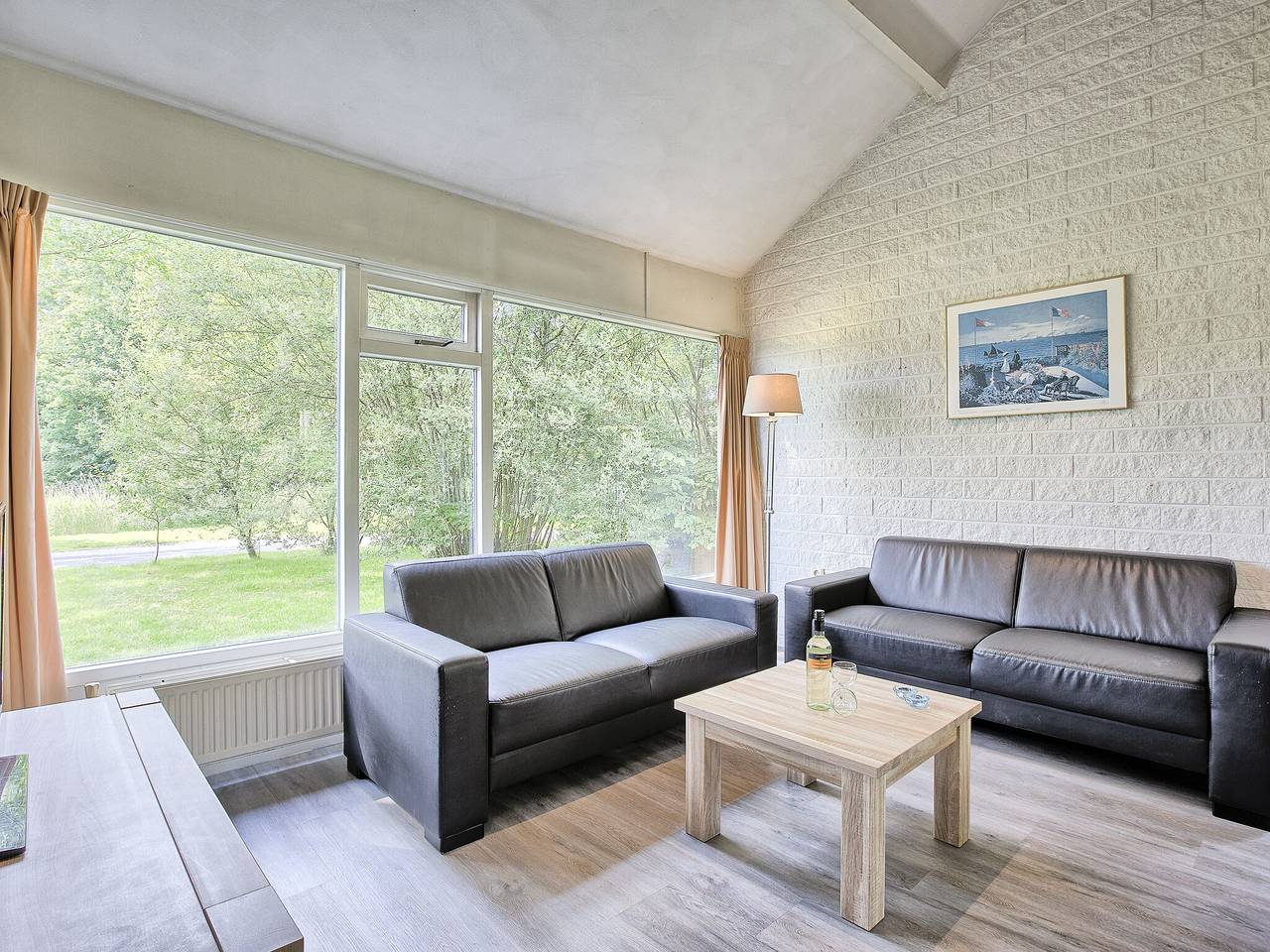 Übernachtung im bewaldeten Park in Drenthe in Drenthe