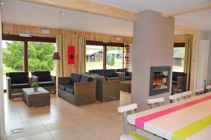 Gîte pour 18 personnes, avec sauna ainsi que terrasse et jardin à Houyet - 4